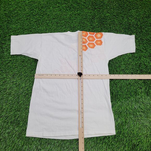 Vintage 90s Bee Honeycomb Shirt S/M 18x25 White USA Bumblebee - Picture 3 of 12